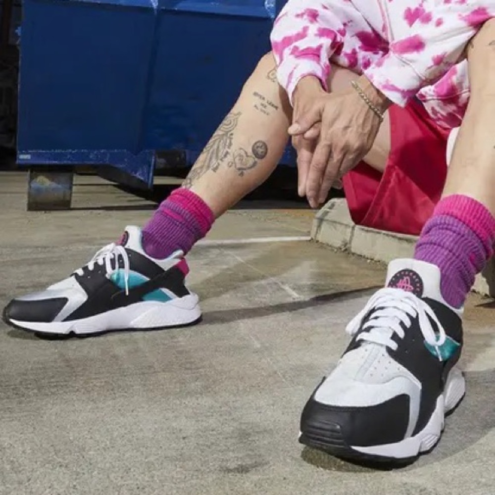 Nike Mens Air Huarache South Beach DD1068 004